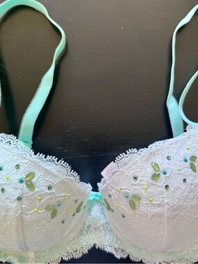 Victoria's Secret Mint Lace Underwire Bra with Beaded Accents